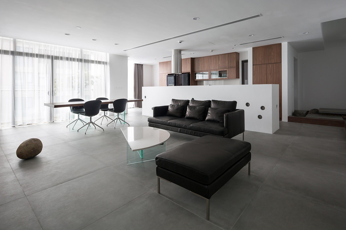 “Biệt thự mini trên không” ngắm trọn Hồ Tây lãng mạn của vợ chồng trẻ ở Hà Nội