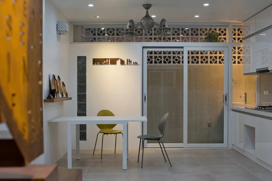 Ánh sáng ngập tràn trong nhà ống 42 m2 ở Hà Nội