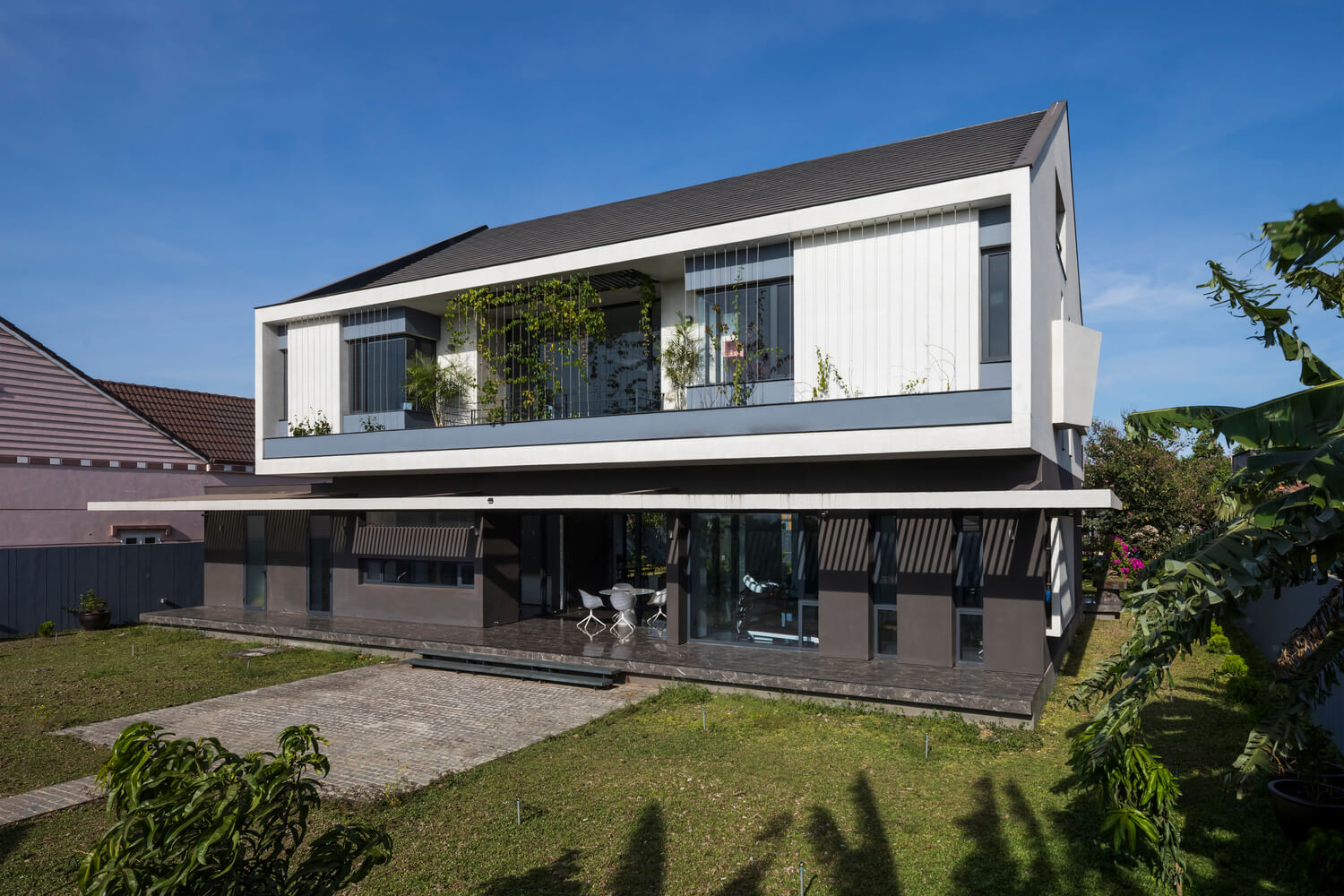 Biệt thự 1 tầng 2.400m2 ở Vũng Tàu nơi có thể dễ dàng trò chuyện cùng hàng xóm