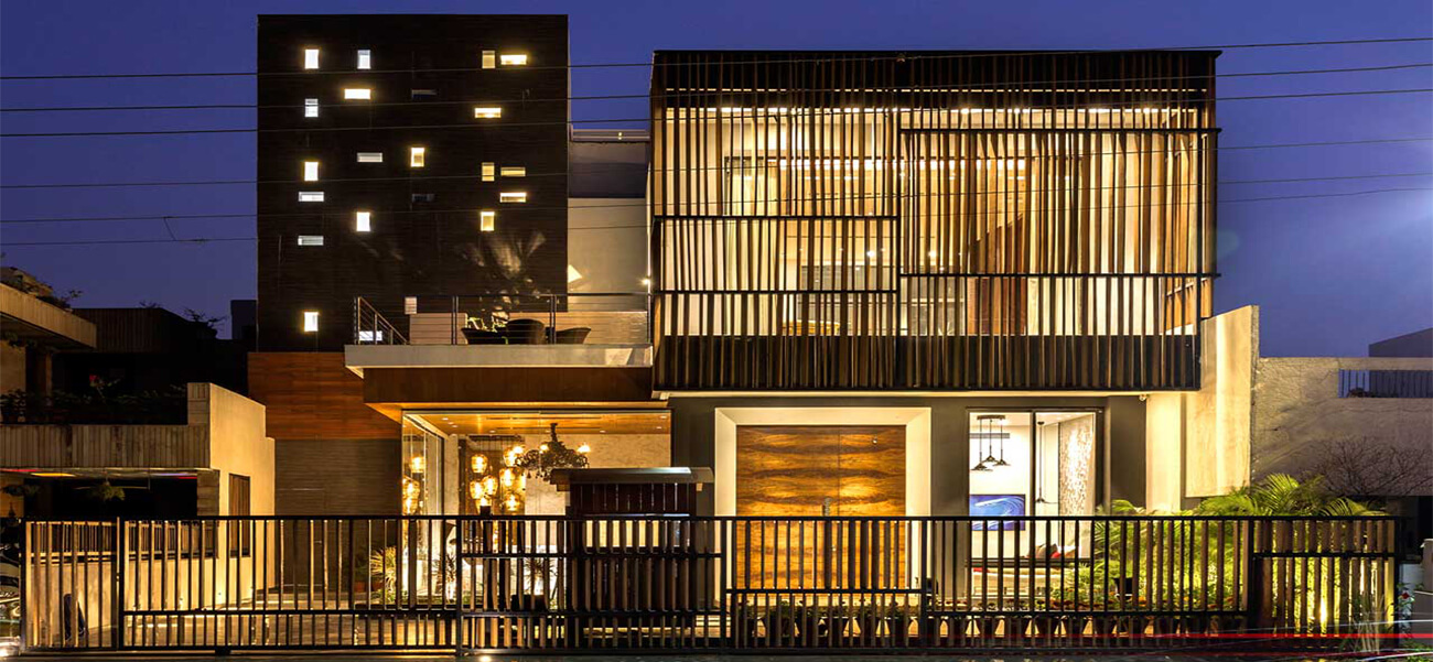 Biệt thự hiện đại 3 tầng của vợ chồng gia chủ doanh nhân thích tổ chức tiệc tùng