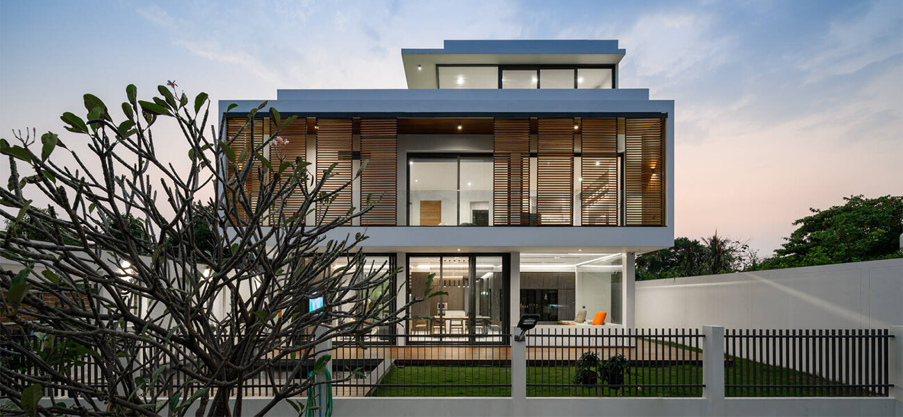 Biệt thự hiện đại 650m2 của gia đình 2 thế hệ, được thiết kế và xây dựng dựa trên yếu tố phong thủy