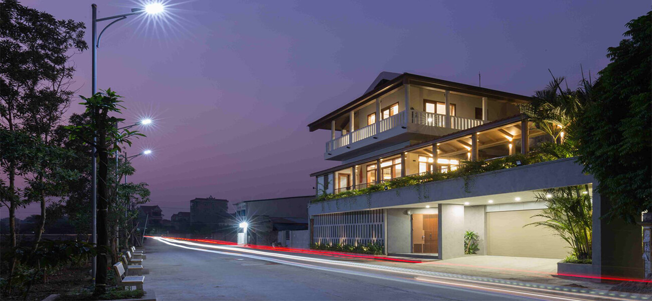 Biệt thự vườn 500m2, sở hữu sân vườn mát rượi và những khoảng hành lang dài lộng gió