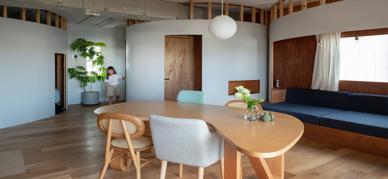 Căn hộ 74m2 đập bỏ toàn bộ tường ngăn để thiết kế hợp ý gia chủ & báo giá xây dựng trọn gói