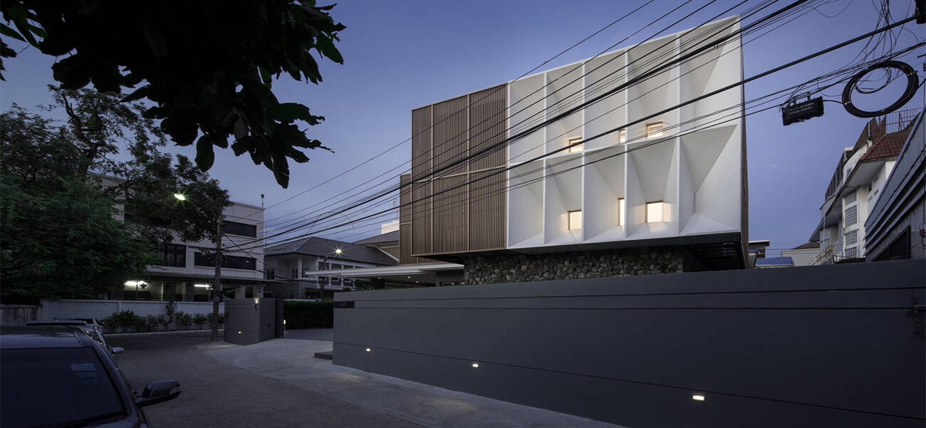 Mẫu biệt thự đẹp hiện đại lột xác với diện mạo khác lạ, tách biệt khỏi sự ồn ã của đô thị