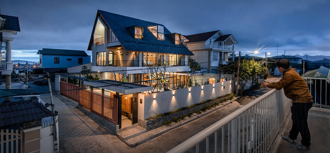 Mẫu nhà đẹp 3 tầng ở Đà Lạt ấm cúng và thanh nhã, hòa quyện nét đẹp truyền thống và hiện đại