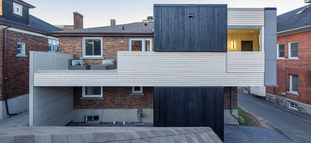 Ngôi nhà 2 tầng cải tạo gây ấn tượng nhờ căn bếp siêu thực & báo giá thi công phần thô