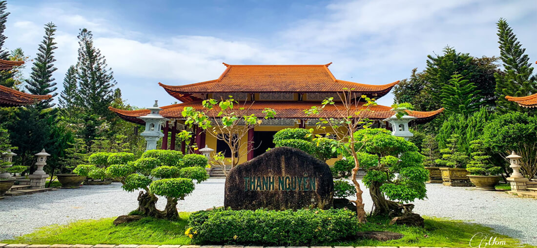 Thiền viện Trúc Lâm Thanh Nguyên - Mẫu thiết kế chùa đẹp ẩn mình trong rừng cao su bạt ngàn