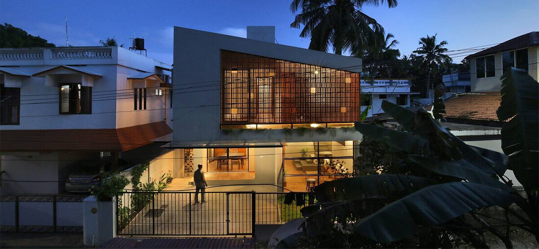 Thiết kế kiến trúc nhà trong hẻm nhỏ với 4 mặt đều thông thoáng nhờ thiết kế lấy sáng thú vị